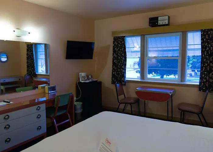 Holiday Music Motel